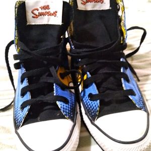 Simpson edition converse